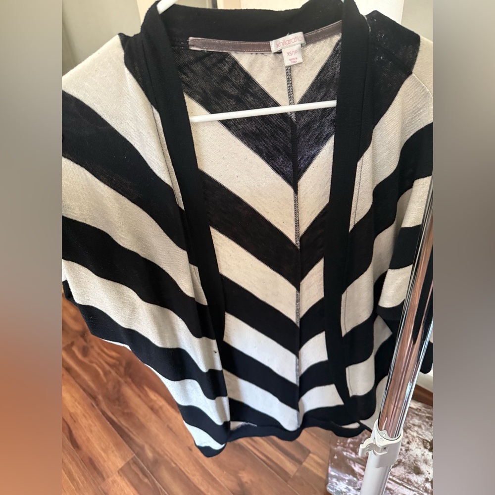 Xhilaration Black and White Women's Sweater